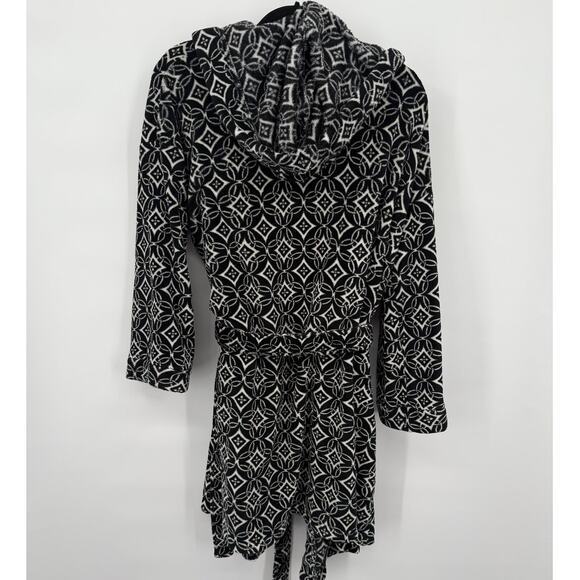 Vera Bradley Womens Fleece Robe Diamond Geometric Pattern Black White Size S/M - Picture 6 of 9